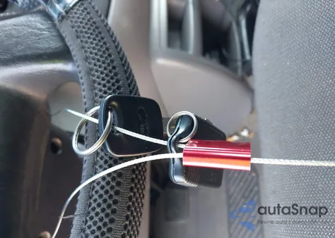 2002 Ford Escape Xlt from USA, damaged, VIN 1FMYU03132KB29493